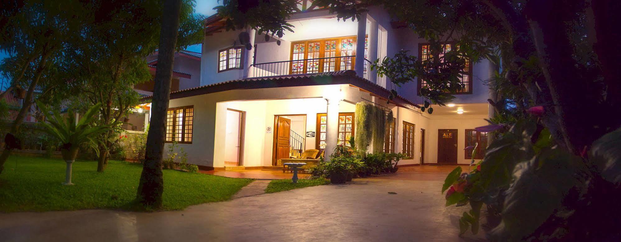 Villu Villa Анурадхапура Екстер'єр фото